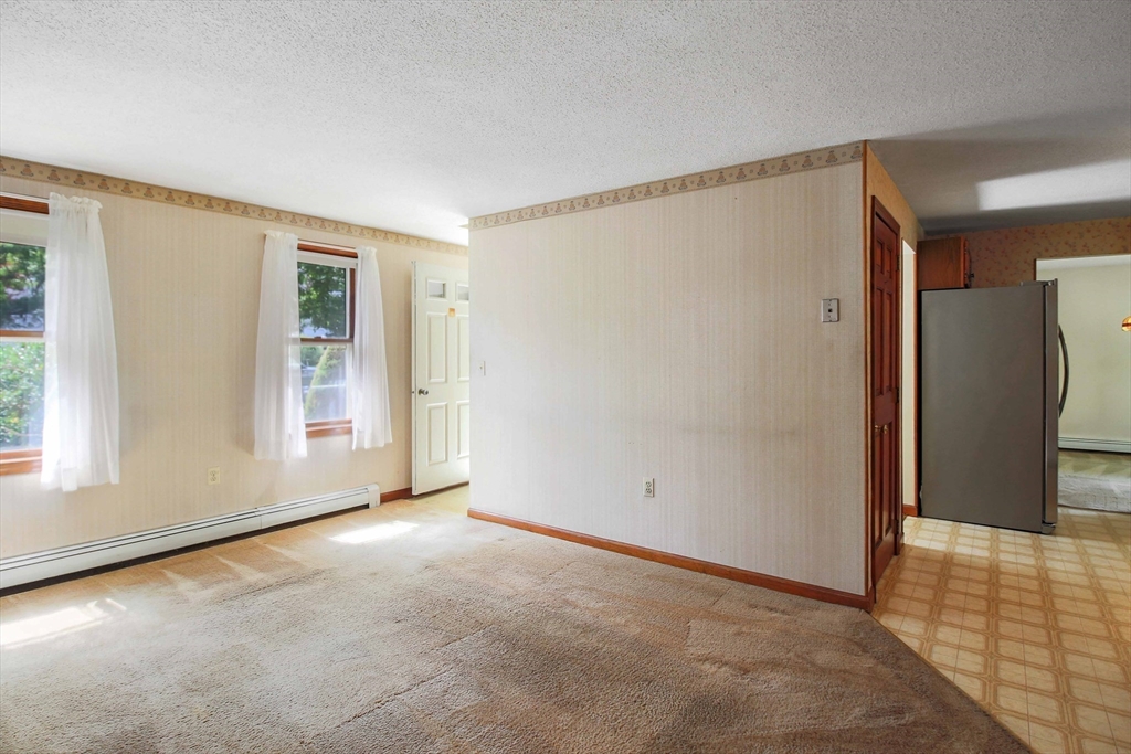 29 Janock Road Milford, MA 01757 - Photo 8 of 36 Gallery Image 8