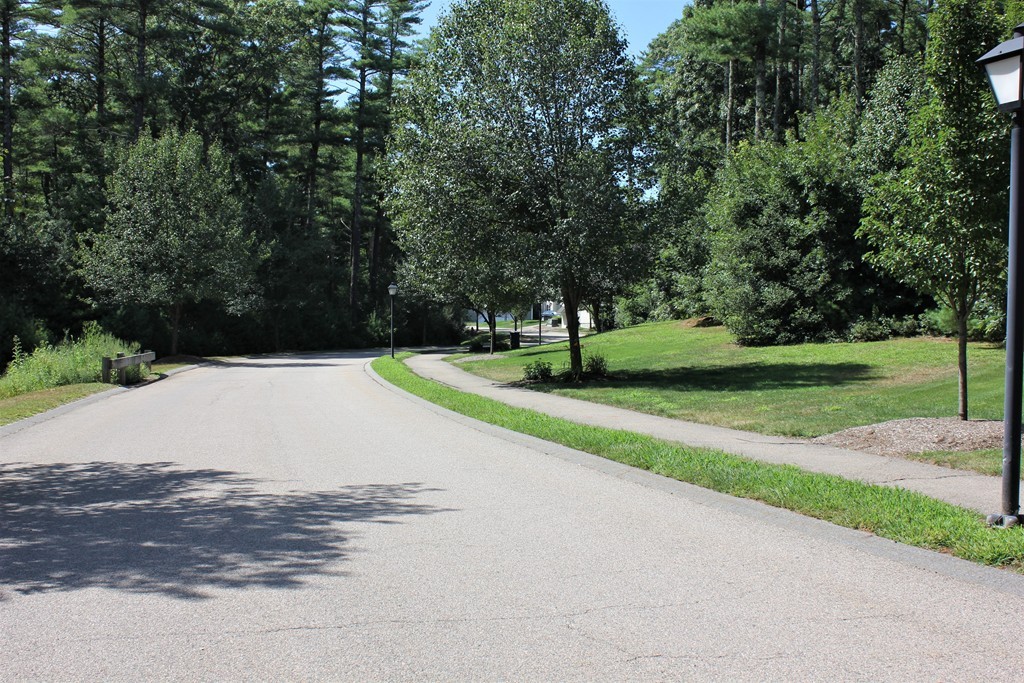 33 Pine Ridge Way, Unit 33 Middleboro, MA 02346 - Photo 3 of 21 Gallery Image 3