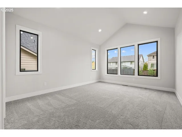 $939,900 | 760 North V Street, Washougal, WA 98671