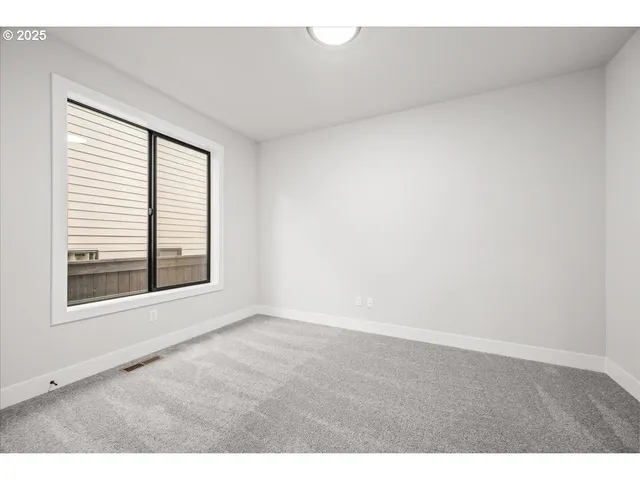 $939,900 | 760 North V Street, Washougal, WA 98671