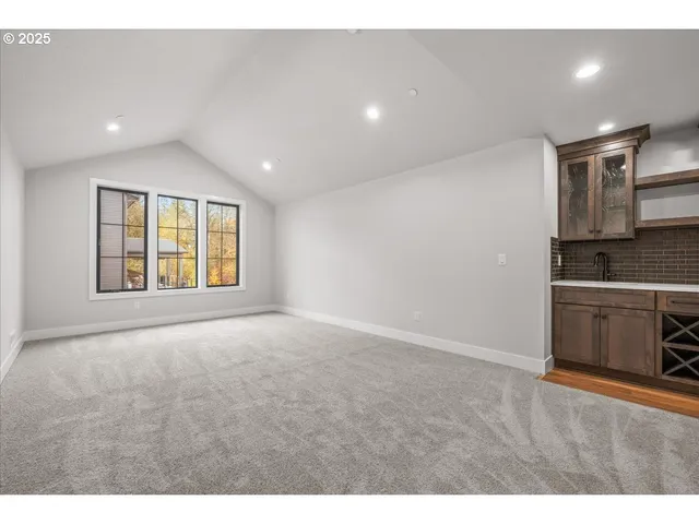 $939,900 | 760 North V Street, Washougal, WA 98671