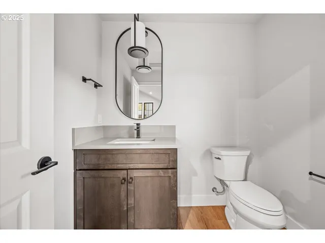 $939,900 | 760 North V Street, Washougal, WA 98671