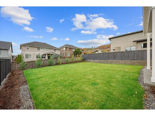 $939,900 | 760 North V Street, Washougal, WA 98671