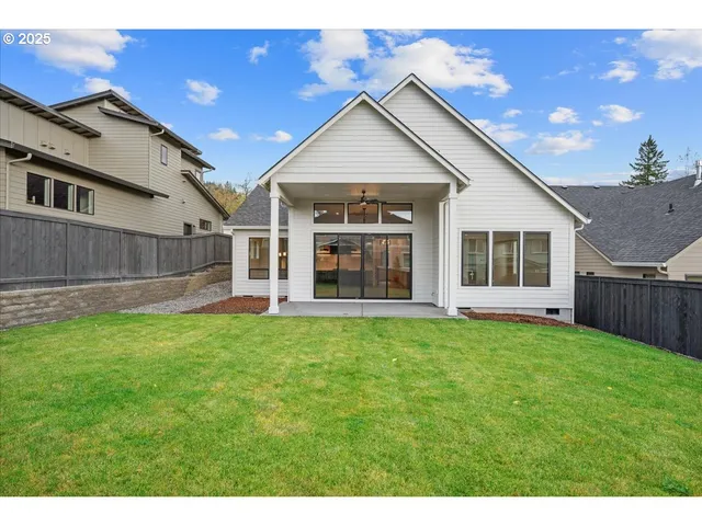 $939,900 | 760 North V Street, Washougal, WA 98671