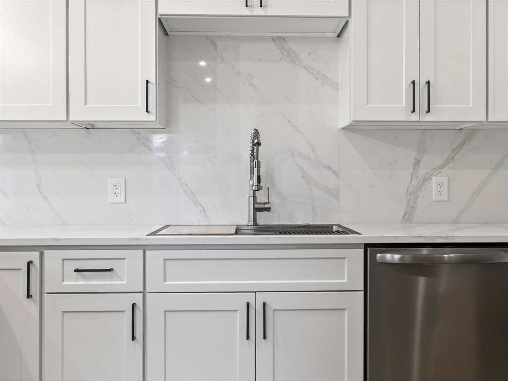 60 Stanley Street, Unit 101 Boston, MA 02125 - Photo 4 of 20