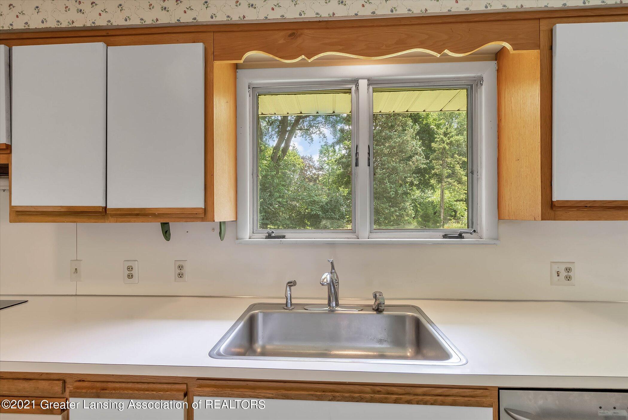 4643 Arrowhead Road Okemos, MI 48864 - Photo 12 of 35 Kitchen