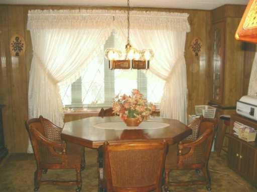 602 Falls Church Road Imperial, PA 15126 - Photo 3 of 8 Gallery Image 3