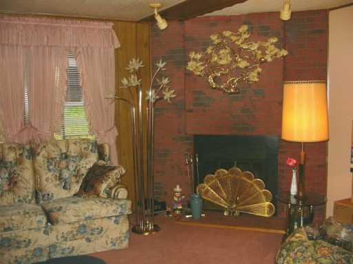 602 Falls Church Road Imperial, PA 15126 - Photo 5 of 8 Gallery Image 5