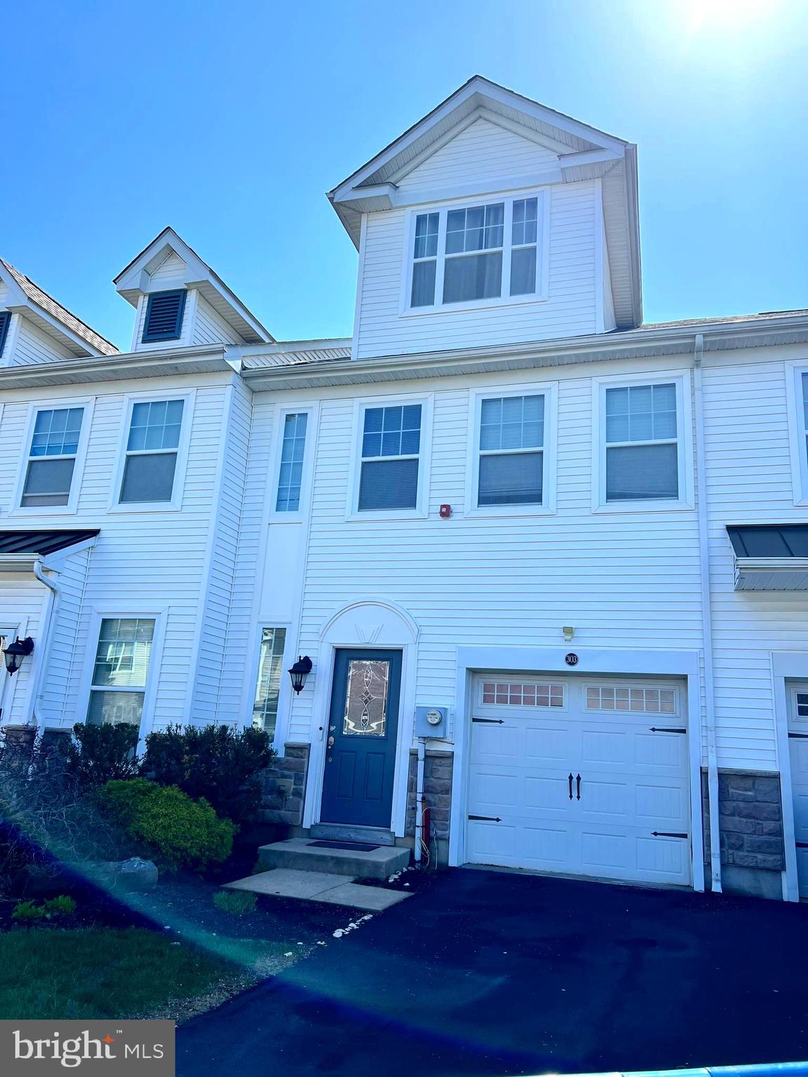 303 Ross Court Wyncote, PA 19095 - Photo 1 of 1