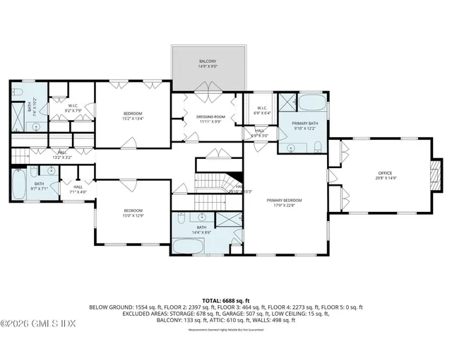 a black and white photo of a room