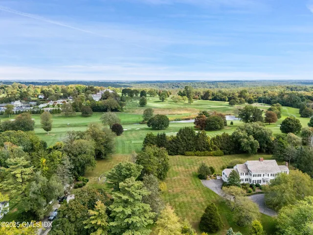 $5,200,000 | 868 North Street, Greenwich, CT 06831