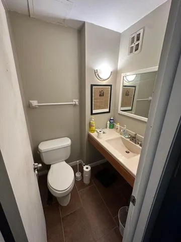 $83,900 | 8877 North Swan Road, Unit B, Milwaukee, WI 53224