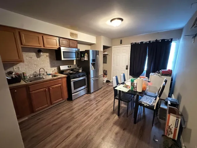 $83,900 | 8877 North Swan Road, Unit B, Milwaukee, WI 53224