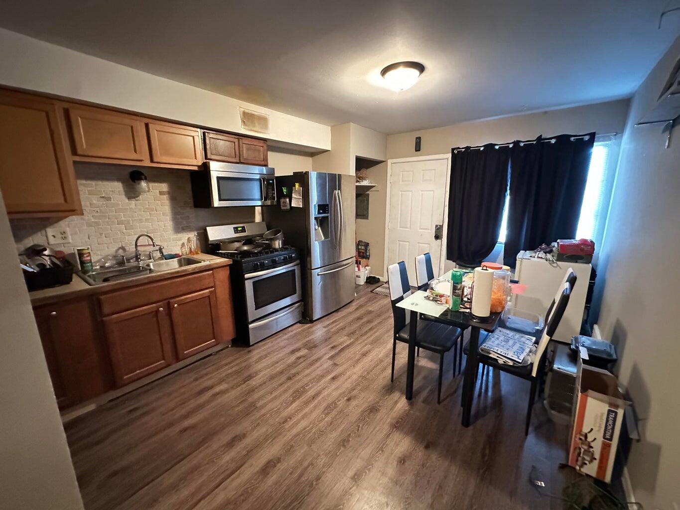 8877 North Swan Road, Unit B Milwaukee, WI 53224 - Photo 5 of 15 Kitchen