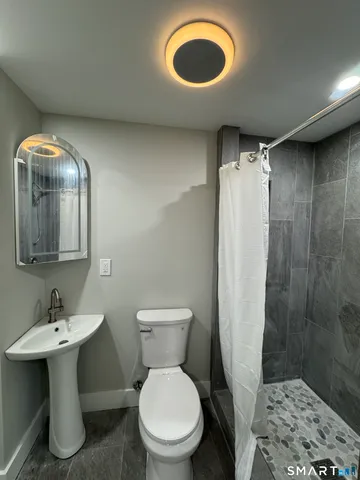 $3,950 | 130 Roydon Road, New Haven, CT 06511