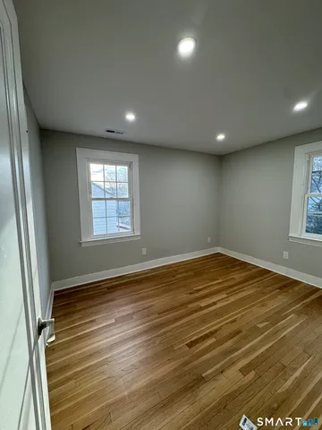 $3,950 | 130 Roydon Road, New Haven, CT 06511