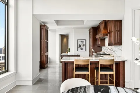 $1,895,000 | 3376 Peachtree Road Northeast, Unit 41A, Atlanta, GA 30326