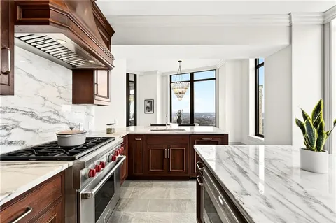 $1,895,000 | 3376 Peachtree Road Northeast, Unit 41A, Atlanta, GA 30326