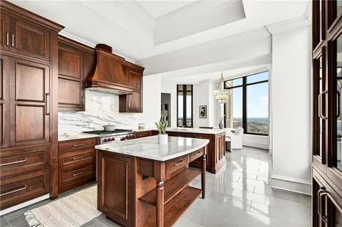 $1,895,000 | 3376 Peachtree Road Northeast, Unit 41A, Atlanta, GA 30326