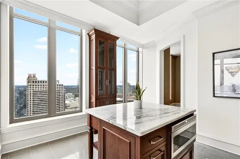 $1,895,000 | 3376 Peachtree Road Northeast, Unit 41A, Atlanta, GA 30326
