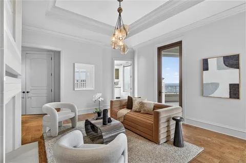 $1,895,000 | 3376 Peachtree Road Northeast, Unit 41A, Atlanta, GA 30326