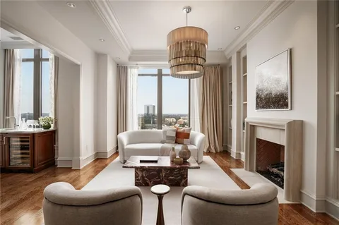 $1,895,000 | 3376 Peachtree Road Northeast, Unit 41A, Atlanta, GA 30326