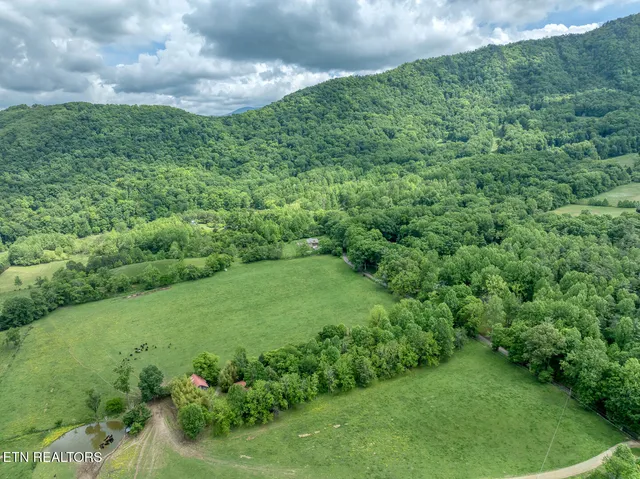 $179,900 | 1153 Schoolhouse Gap Road, Townsend, TN 37882