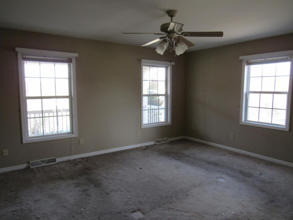 2360 Old Tusculum Road Greeneville, TN 37745 - Photo 8 of 26 Master Bedroom