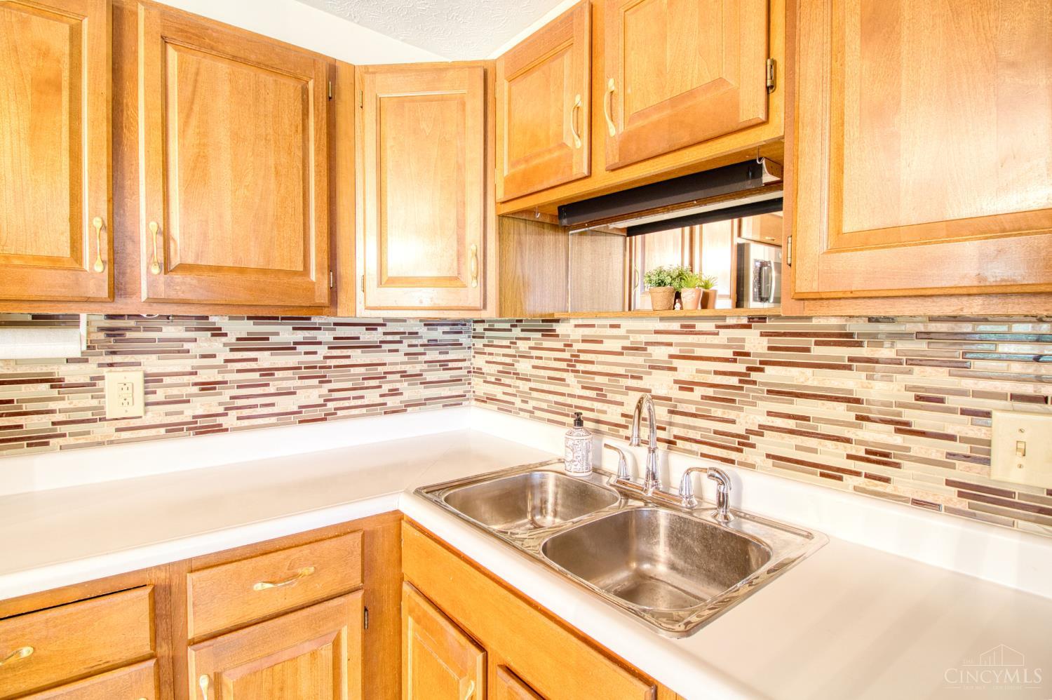 6355 Corbly Road, Unit 7 Cincinnati, OH 45230 - Photo 13 of 34