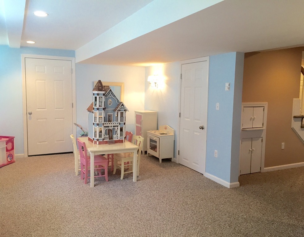3 Sleigh Ride Lane Littleton, MA 01460 - Photo 9 of 21