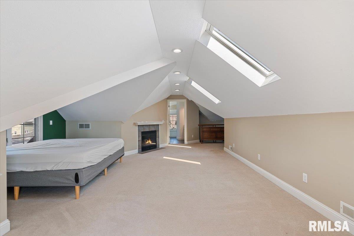 2421 15th Avenue Moline, IL 61265 - Photo 27 of 42