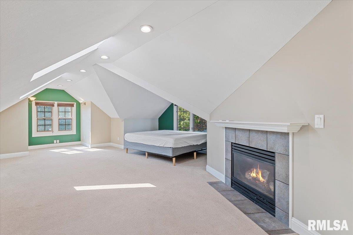 2421 15th Avenue Moline, IL 61265 - Photo 30 of 42