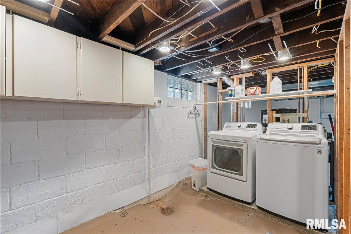 2421 15th Avenue Moline, IL 61265 - Photo 34 of 42