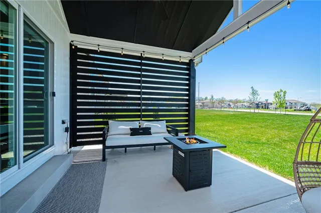 $649,900 | 3207 Southwest Enoch Street, Lee's Summit, MO 64082