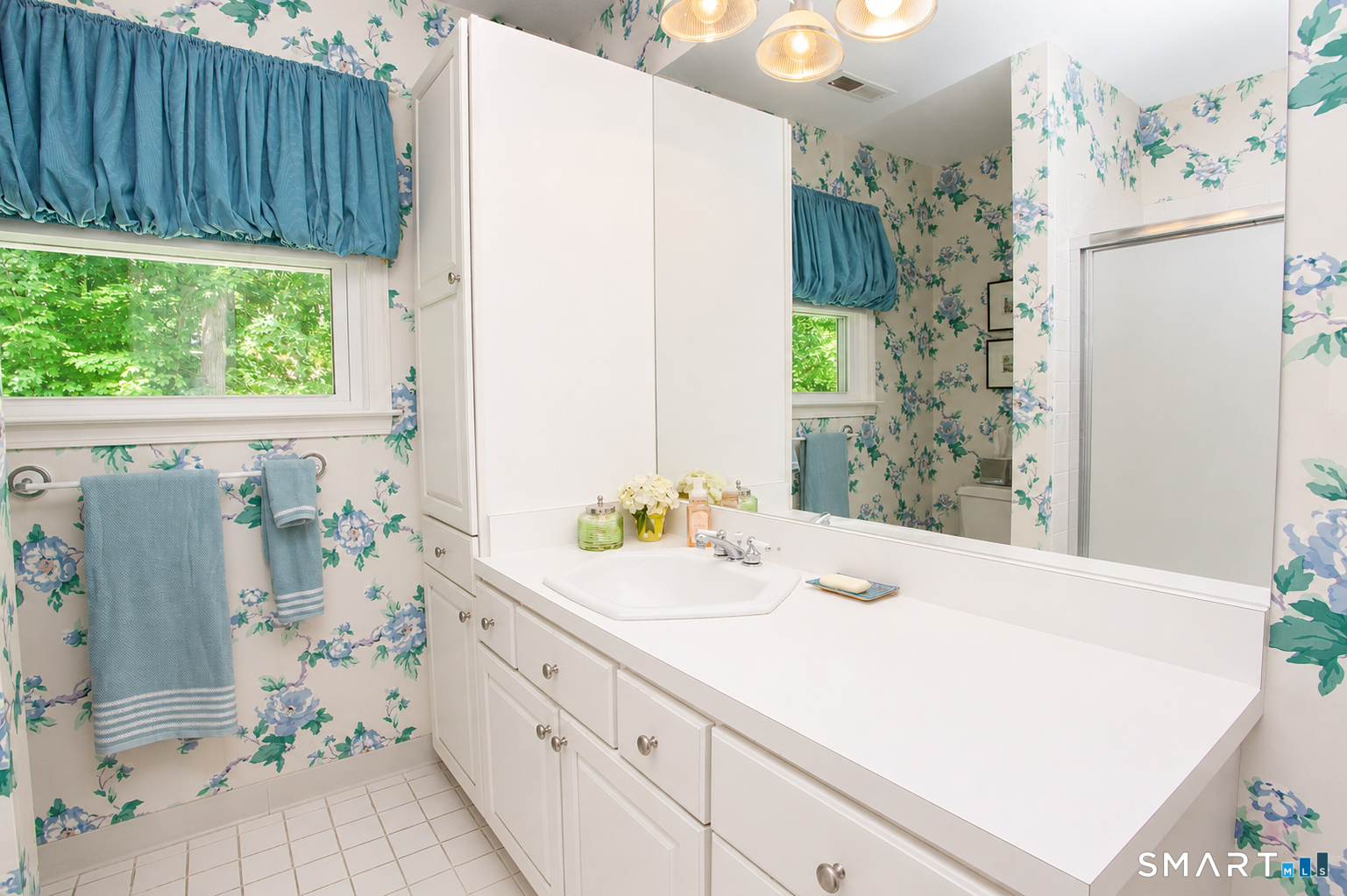 26 Rushleigh Road West Hartford, CT 06117 - Photo 24 of 40