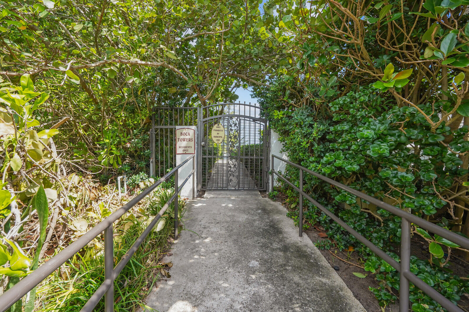 2121 North Ocean Boulevard, Unit 902E Boca Raton, FL 33431 - Photo 41 of 46 Gated key access beach entry