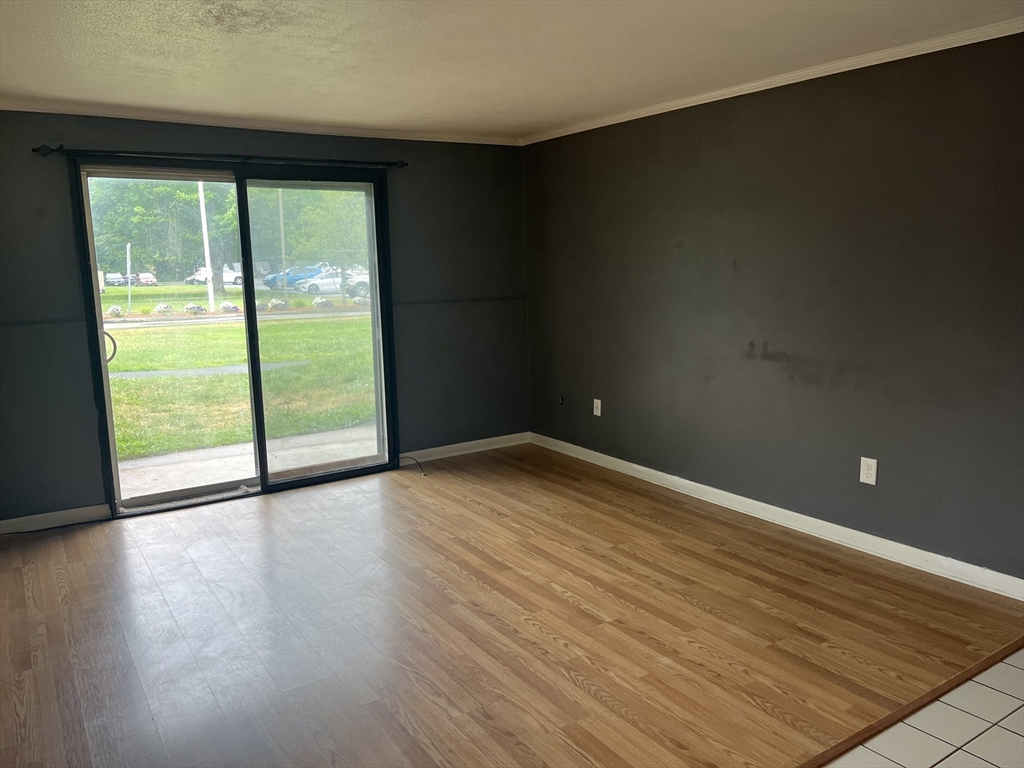 176 Maple Avenue, Unit 11 Rutland, MA 01543 - Photo 3 of 7