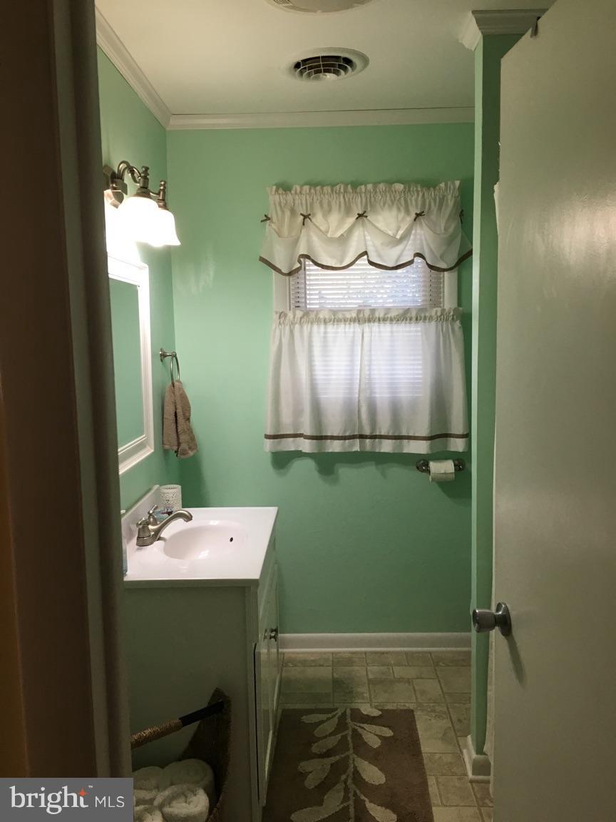733 Round Top Road Chestertown, MD 21620 - Photo 4 of 12 Bath