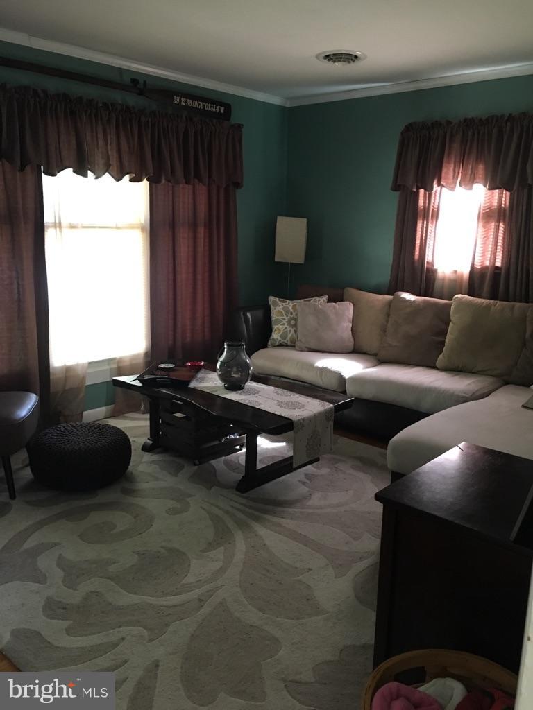 733 Round Top Road Chestertown, MD 21620 - Photo 6 of 12 Living Room