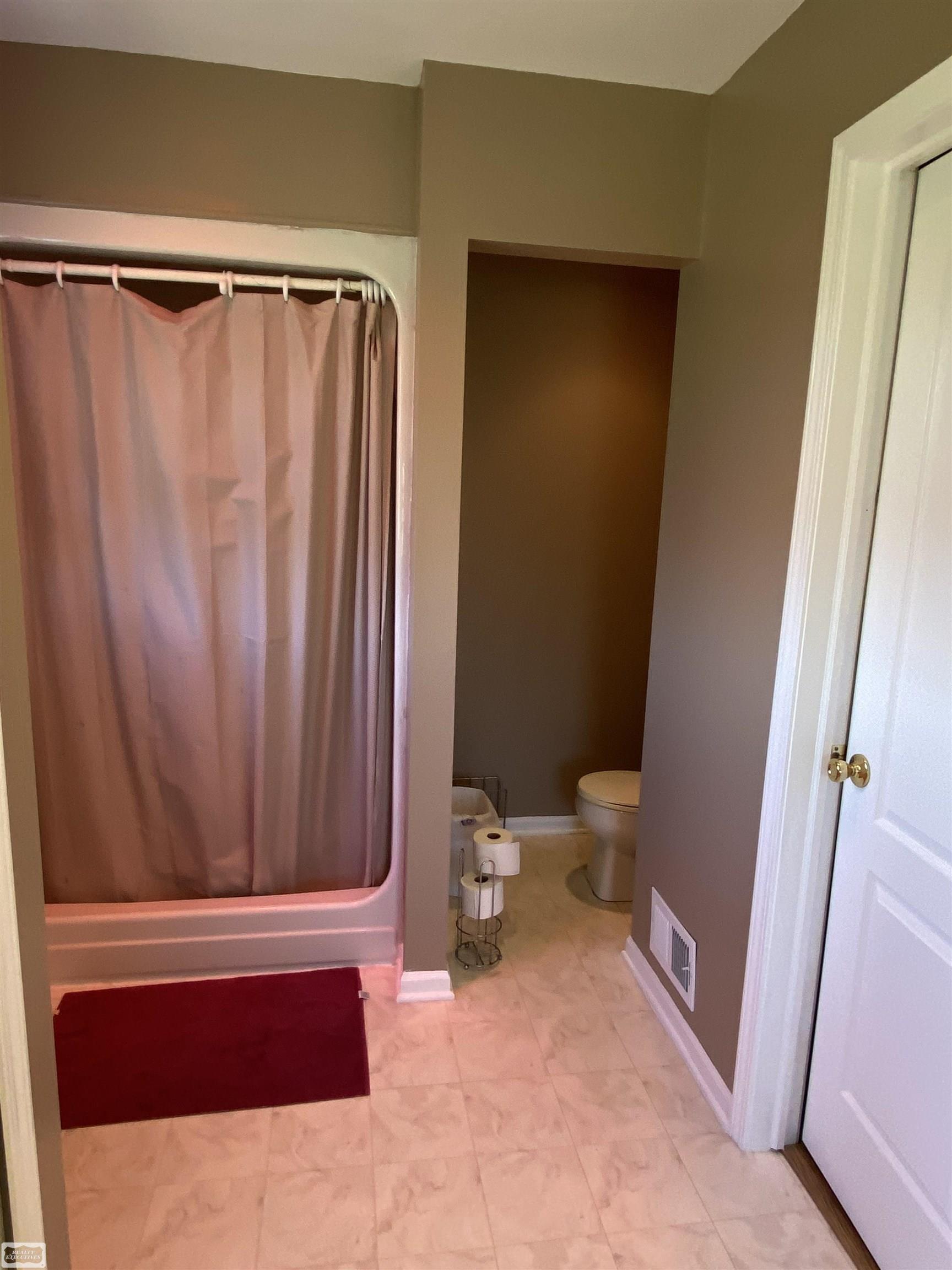 1155 Mayer Road St. Clair, MI 48079 - Photo 39 of 75 50105866-38.JPG