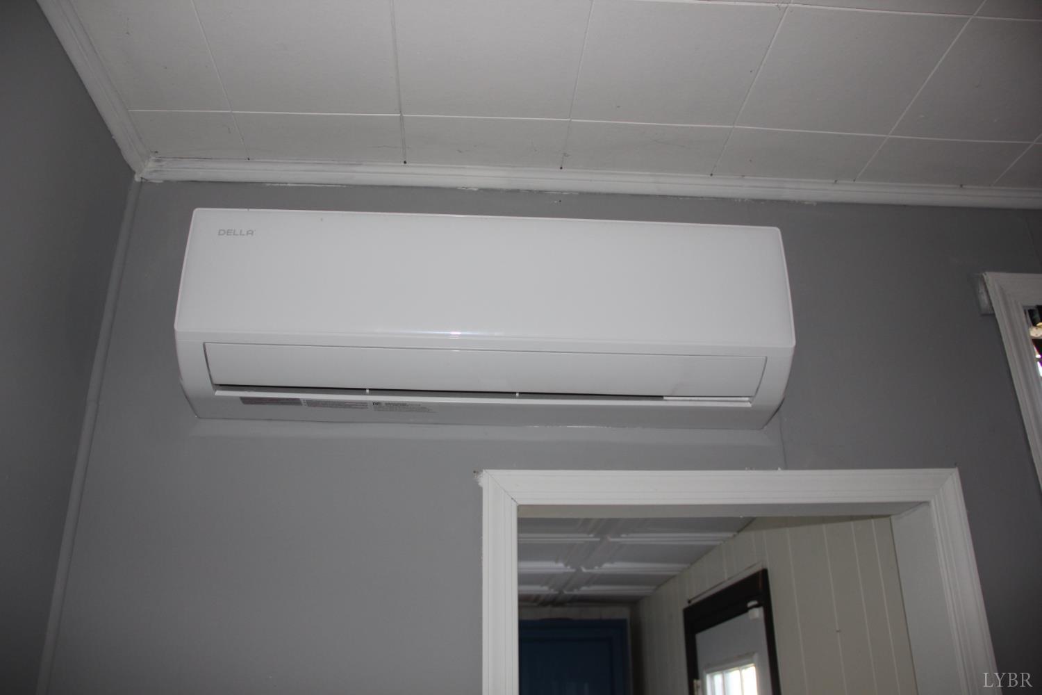 1140 Sunset Hill Road Big Island, VA 24526 - Photo 29 of 36 a close view of washer and dryer