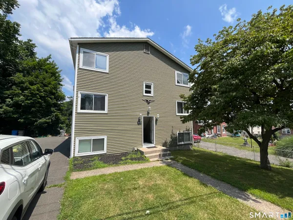 $1,900 | 72 Colony Street, Unit 3, Bristol, CT 06010