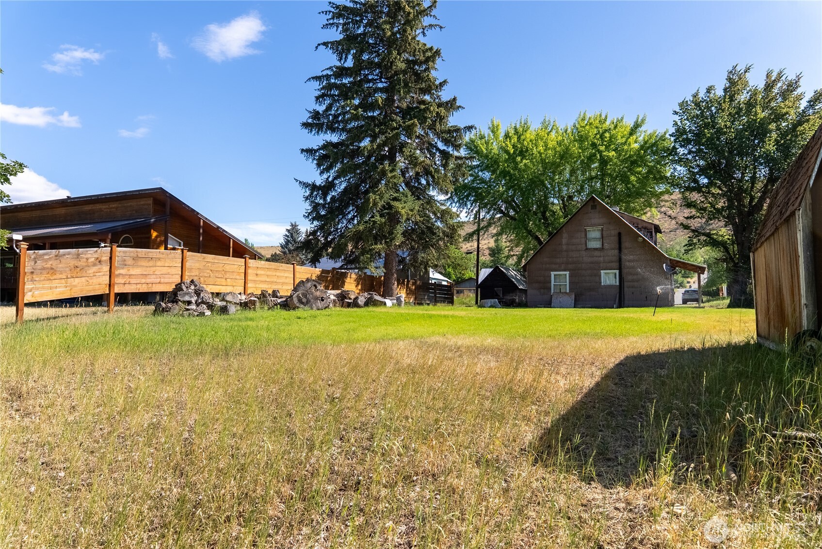 821 Riverside Street Winthrop, WA 98862 - Photo 26 of 29 Gallery Image 26