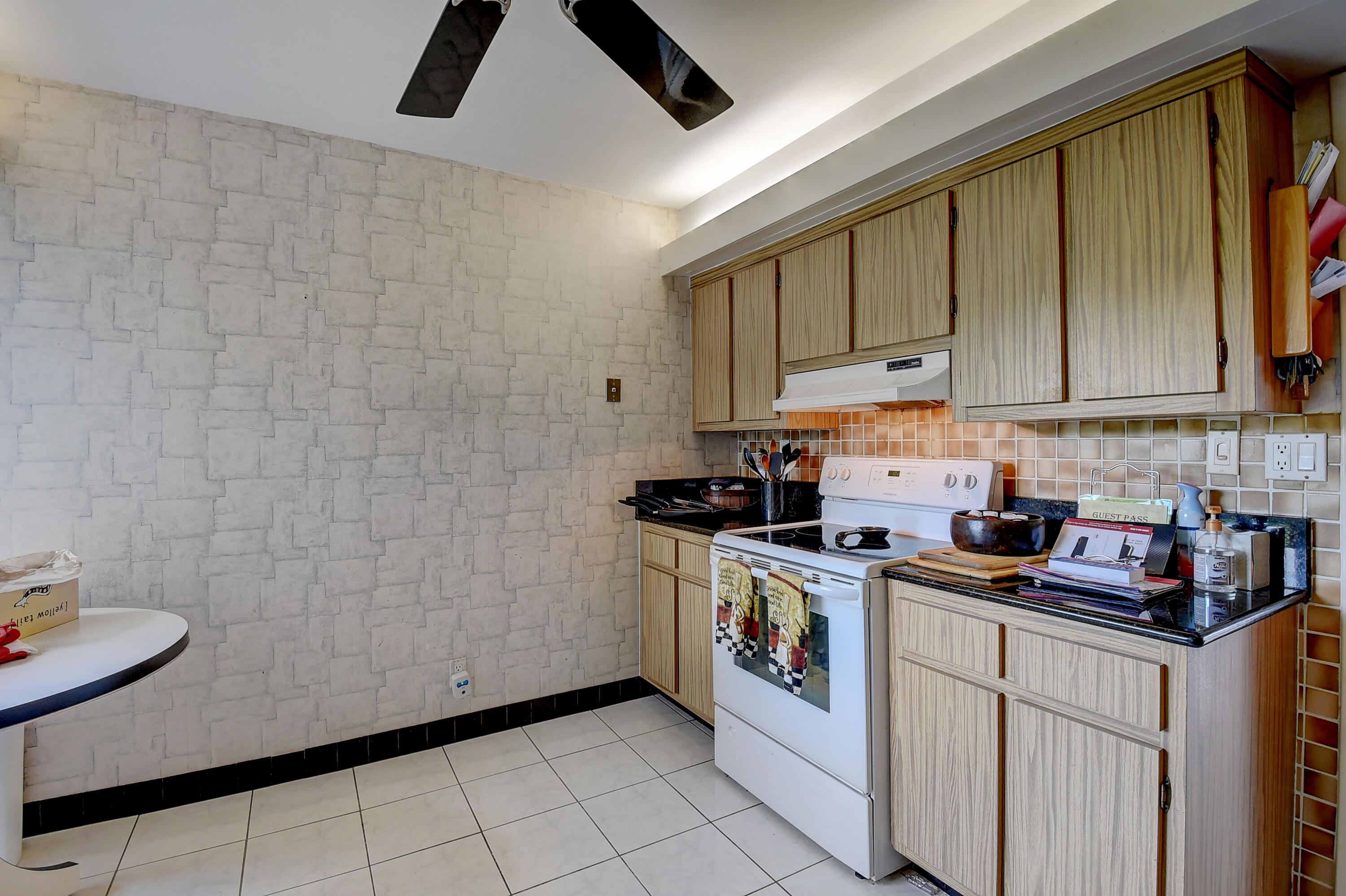 6561 Spring Bottom Way, Unit 133 Boca Raton, FL 33433 - Photo 10 of 18 10_dsc_5124_5_6_7_8
