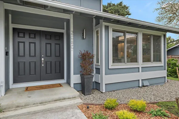 $1,995,000 | 2060 Avignon Place, Half Moon Bay, CA 94019