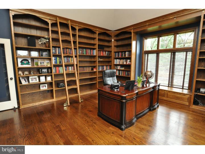 751 Mill Street Moorestown, NJ 08057 - Photo 11 of 25 Library
