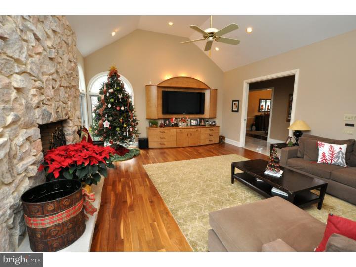 751 Mill Street Moorestown, NJ 08057 - Photo 8 of 25 Family Room