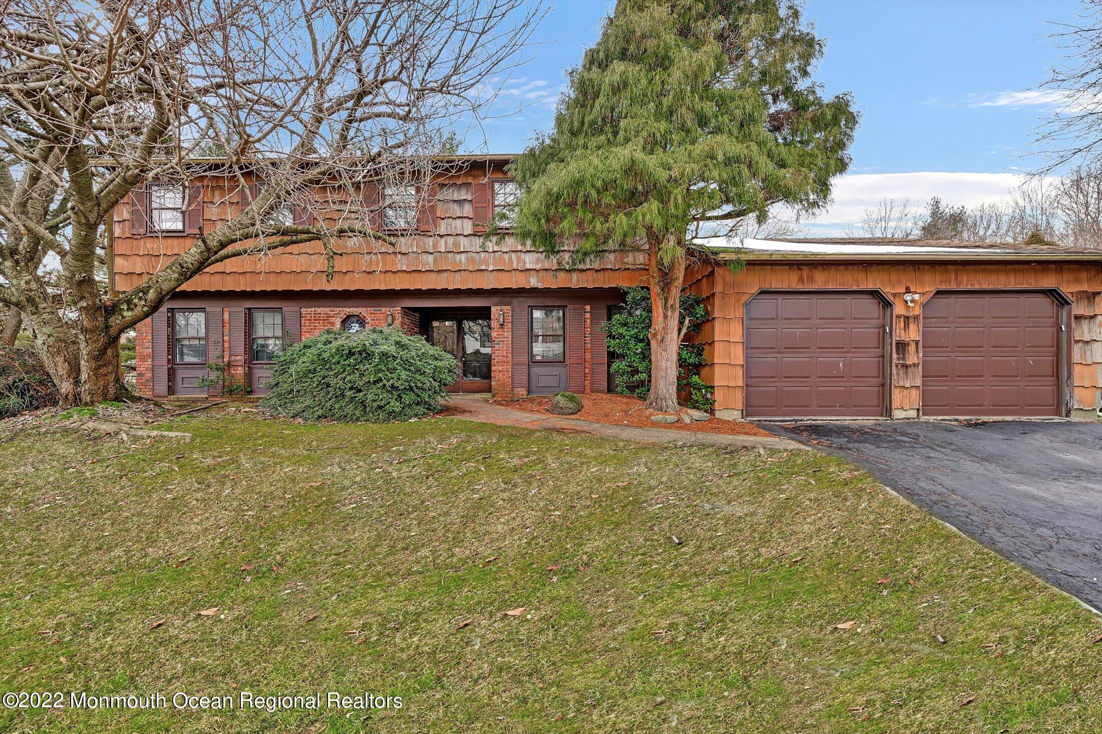 8 Alberta Drive Marlboro, NJ 07746 - Photo 1 of 29 FRONT