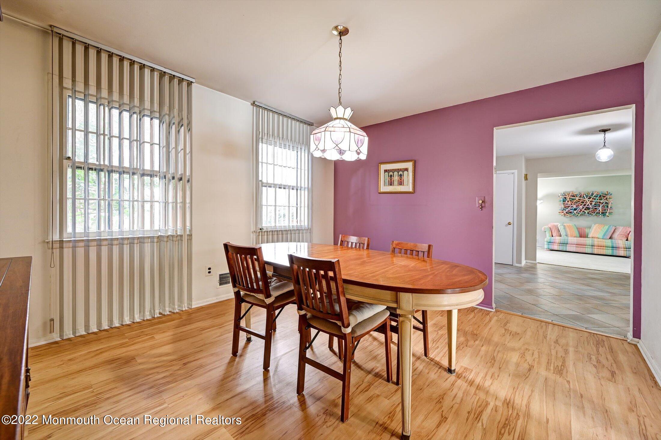 8 Alberta Drive Marlboro, NJ 07746 - Photo 11 of 29 DINING ROOM