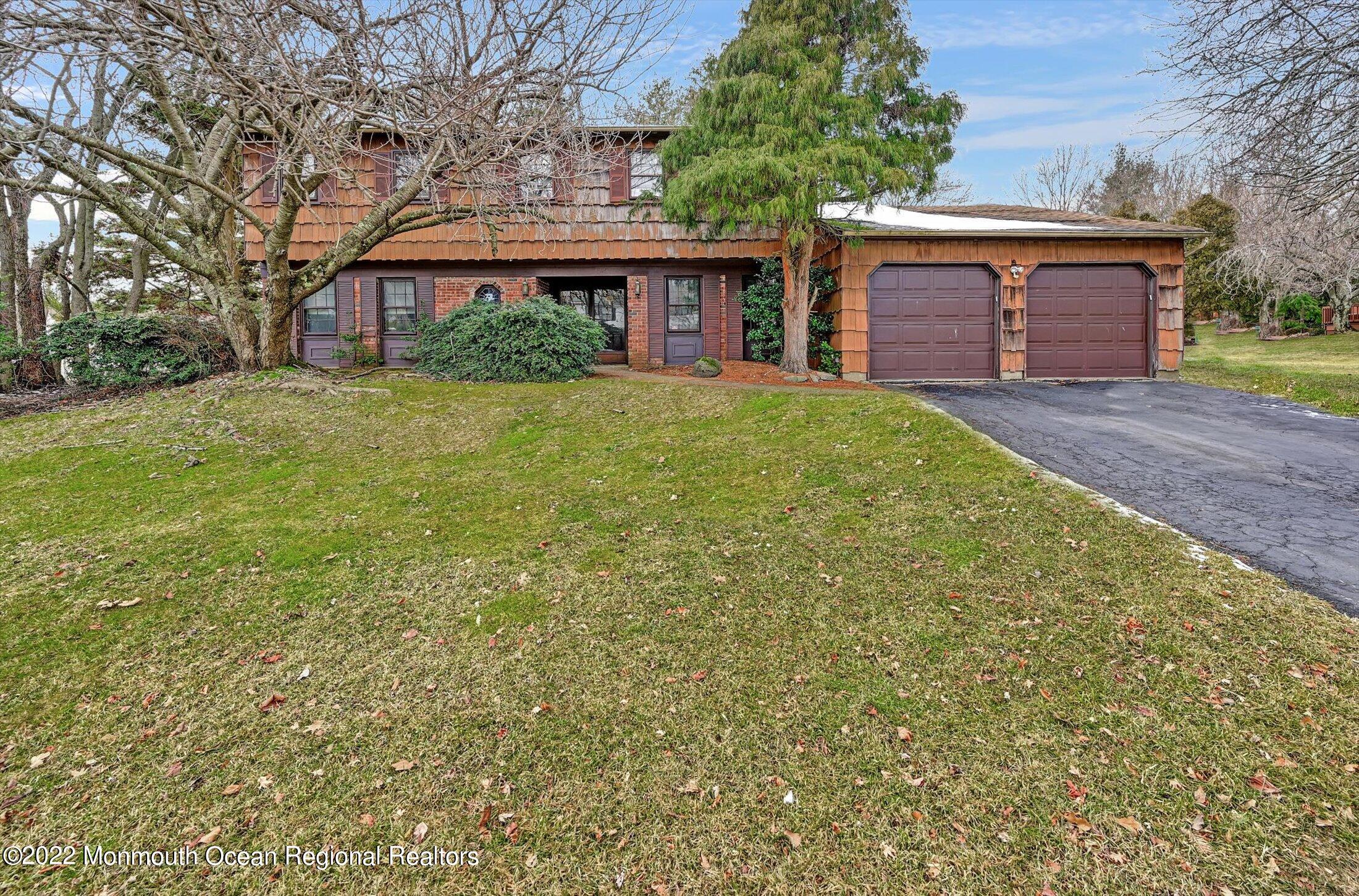 8 Alberta Drive Marlboro, NJ 07746 - Photo 2 of 29 FRONT